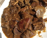 A picture of step 1 of Assorted meat sauce.