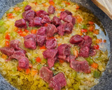 Foto del paso 3 de la receta: Arroz con venado y champiñones
