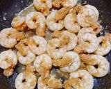 Hình bước làm 3 của món Cơm ngon nhà Huý 🏡: Tôm rim - Canh khoai mỡ nấu tôm