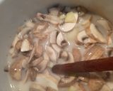 Tejszínes gomba krémleves recept fázis 9 fotója