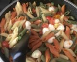 Foto del paso 4 de la receta: Penne tricolor con hortalizas