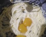 Foto langkah ke 3 dari resep Sweet Cheese Cookies.