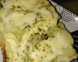 Foto del paso 3 de la receta: Pan a la fugazzeta coronado con huevo poché 🍞🍳