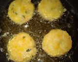 Foto langkah ke 7 dari resep Perkedel Kentang.