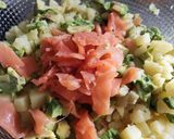 Foto del paso 4 de la receta Ensalada de patata, salmón y aguacate