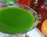 A picture of step 1 of Kiwi margarita.