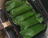 Foto langkah ke 4 dari resep Ketan bakar kornet.