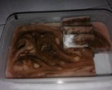Foto langkah ke 3 dari resep Puding marmer roti tawar.
