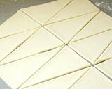 Foto del paso 3 de la receta: Medialunas Súper fácil y ricas😋😉😍