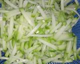 Foto langkah ke 1 dari resep Tumis Labu & Tempe.