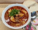 Otthon melege gulyásleves 🍲 recept fázis 6 fotója