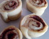 A picture of step 8 of Cinnamon rolls.
