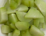Hình bước làm 3 của món Cơm nhà với vai heo nướng lá móc mật, nộm sứa xoài xanh đu đủ cà rốt giò lụa, su su chấm muối vừng