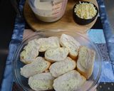 A picture of step 1 of Garlic Bread Bake.