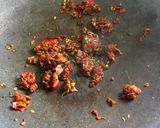 รูปขั้นตอนการทำที่ 2 ของ “ผัดเผ็ดขาหมู”