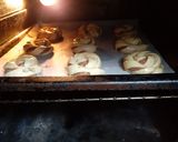 Briós (csokikrémmel, dióval és cukorral szórva) recept fázis 7 fotója