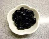 A picture of step 1 of Milky Salted Black Soy Beans.