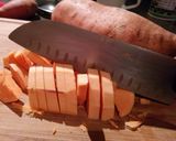 A picture of step 2 of Healthy Sweet Potatoes with Apples.