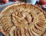 Une image de l'étape 7 de Tarte aux pommes à la crème d'amandes.