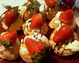 A picture of step 6 of whipped cream puffs.