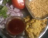 A picture of step 7 of Chana Samosa Chaat.