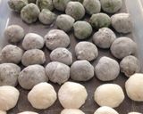 A picture of step 15 of Tri-color Habutai-style Mochi for Hanami or Girls' Day.