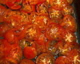 Foto del paso 2 de la receta: Tomates Secos🍅 Deshidratados al horno
