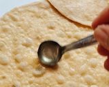 બે પડ વાળી રોટલી (Do Padi Rotli Recipe In Gujarati) રેસીપી સ્ટેપ5ફોટો