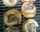 A picture of step 17 of Apple Rose Pastries.