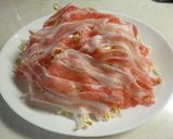 A picture of step 2 of Bean Sprouts & Pork Belly with Ponzu in the Microwave.