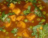 A picture of step 8 of Matar Paneer.