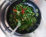 A picture of step 2 of Instant Lasuni Methi.