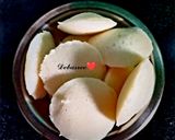 A picture of step 3 of Upma by rava idli.