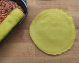 Foto del passaggio 5 della ricetta Cannelloni al ragù di soia con ricotta vegetale e spinaci