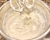 Foto del paso 7 de la receta: Tarta con chocolate blanco “día de los enamorados”