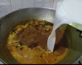 A picture of step 4 of Fenugreek Broth.