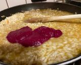 Foto del passaggio 3 della ricetta “Risotto rosso al pate’ di sardine e cappero”