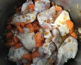 Foto del paso 2 de la receta Solomillo de pavo en guisito casero