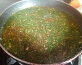 A picture of step 1 of Cabbage spinach soup.