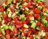 عکس مرحله 1 از دستور سالاد شیرازی