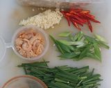 Foto langkah ke 1 dari resep Tumis Taoge Kucai.