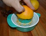 Foto del paso 3 de la receta: Zumo de naranja, plátano y dátiles