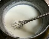A picture of step 2 of Refreshing Bavarian Cream With Kiwifruit.