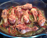 Foto del paso 4 de la receta: Muslitos de pollo con pimientos