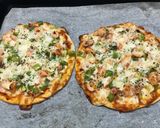 Hình bước làm 4 của món Pizza nhân hải sản