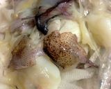 A picture of step 19 of Seafood Soup.