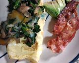 Foto del paso 4 de la receta: Omelette con espinacas y champiñones
