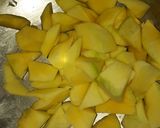 A picture of step 1 of Aam panna 2 ways.