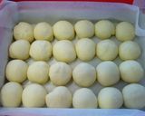 A picture of step 5 of Simple & Savory Onion Rolls.