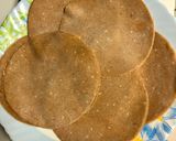A picture of step 3 of Dates Paratha.